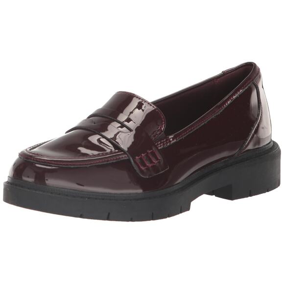 Clarks Red’s Shoes - NWT Clarks Red’s Women’s Westlynn Ayla Loafer Burgundy Patent Size 8.5